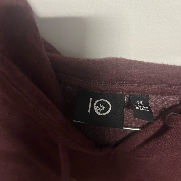 tentree Men's Maroon Hoodie Sweater - Picture 4 of 7